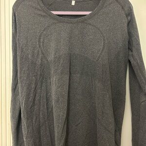 Lululemon Athletica Gray Fitted Long Sleeve T-Shirt